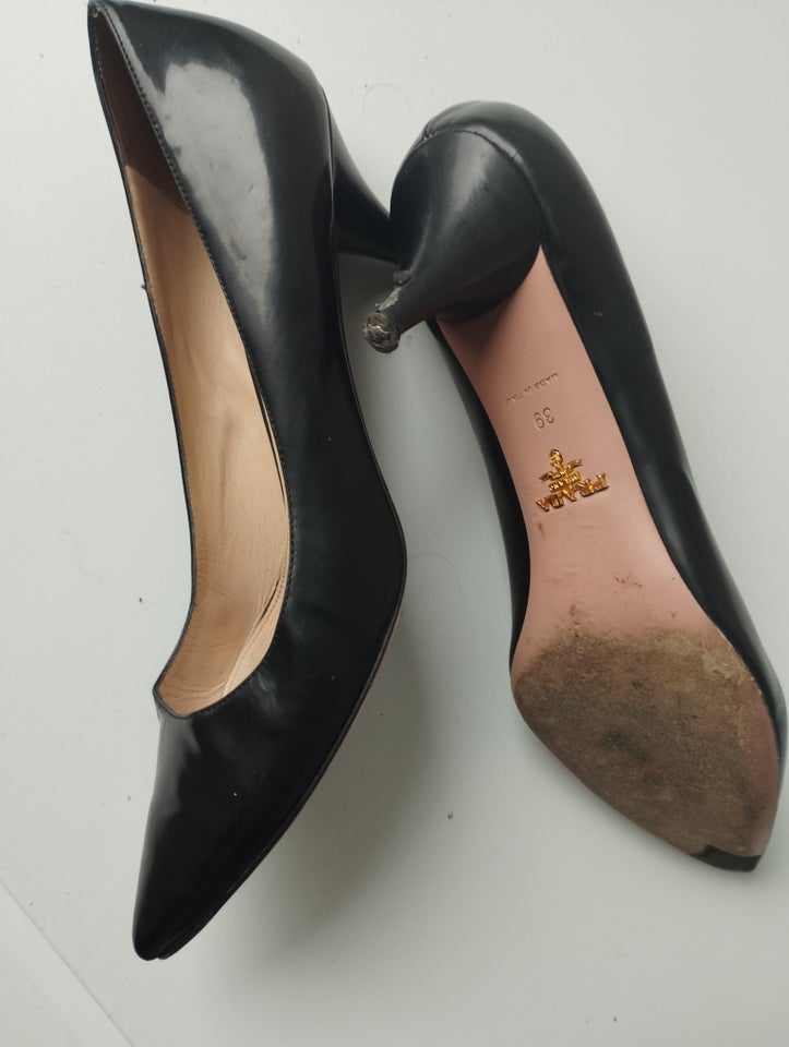 Pumps, str. 39, Prada