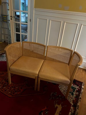 Sofa, flet, 2 pers. , Dansk møbelsnedker ligner Illum Wikkelsø, Meget smuk lille sofa. Ingen skader.