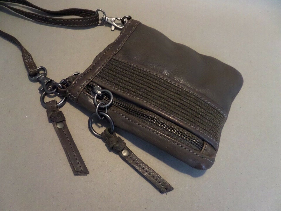 Crossbody, DEPECHE