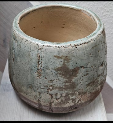 Urtepotte, Dansk keramik, Fin gammel keramik urtepotteskjuler sælges 
Formentlig fra 1970'erne 
Hånd