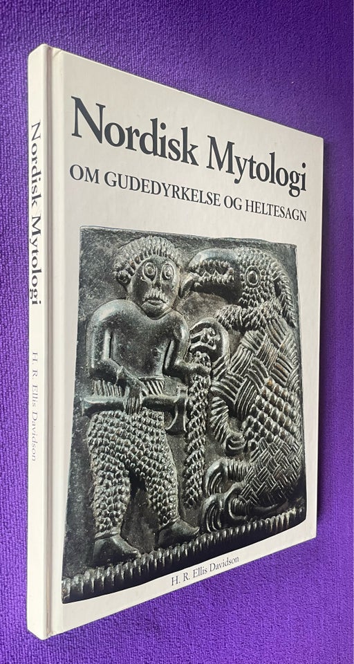 Nordisk Mytologi, H. R. Ellis Davidson, emne: historie og