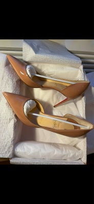 Stiletter, str. 37, Christian Louboutin,  Blush Beige,  Læder ,  Ubrugt, ALDRIG BRUGT Christian Loub