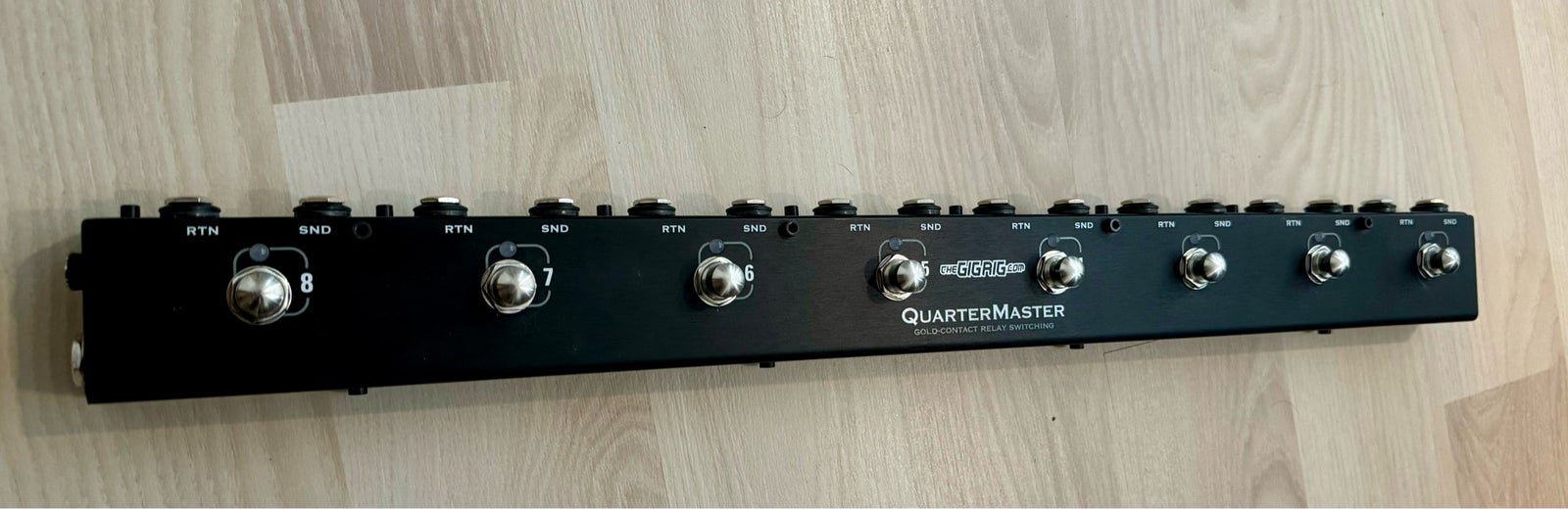 Switcher, Andet mærke Quartermaster QMX 8