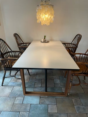Spisebord, Laminat med træstel, Fra BOLIA I ÅRHUS , b: 100 l: 222, Super lækkert vedligeholdelsesfri