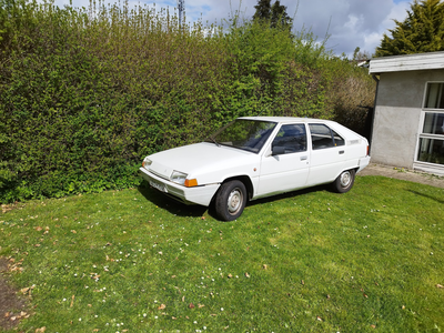 Citroën BX, 1,4, Benzin, 1986, km 368000, hvidmetal, træk, 5-dørs, servostyring, Så bliver den ikke 