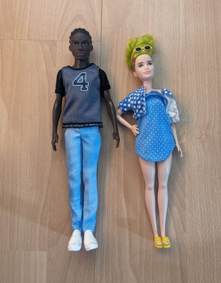 Barbie, Fashionistas fra 10'erne, - Fra 2019 Fashionistas Mettel Skipper dukke med grønt punk hår. (