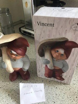 Vincent, Etly Klarborg - Vintcent - er som ny- kommer fra ikke rygerhjem - 

Sælges på grund af plad