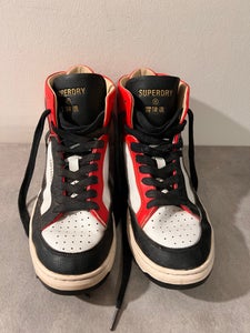 Goneryl Havn elev Find Superdry Støvler på DBA - køb og salg af nyt og brugt
