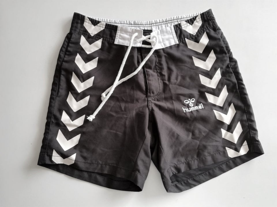 Shorts, Hummel str. Small, str. 36