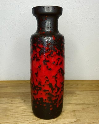 Keramik, Vase, Scheurich, Super fed West Germany vase ( 200/28 ) i sortbrun med rød løbeglasur fra S