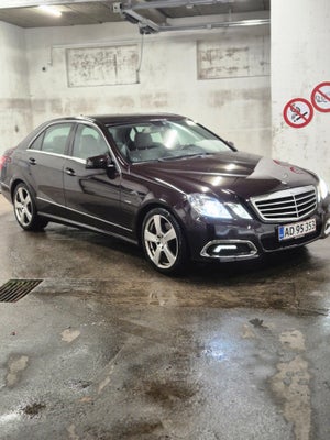 Mercedes E250, 2,2 CDi Avantgarde stc. aut. BE, Diesel, aut. 2009, km 425000, lillametal, træk, klim