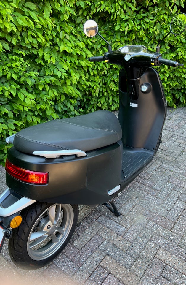 El-Scooter E2, 2023, 240 km