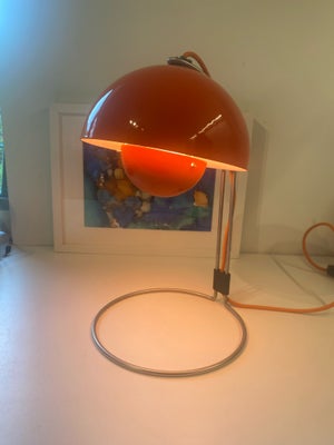 Verner Panton, Flowerpot, skrivebordslampe, Sælger en lækker Flowerpot bordlampe. Standen er rigtig 