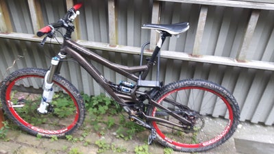 Specialized Enduro S Works, full suspension, M tommer, 18 gear stelnr. OK, 

Specialized S Works End