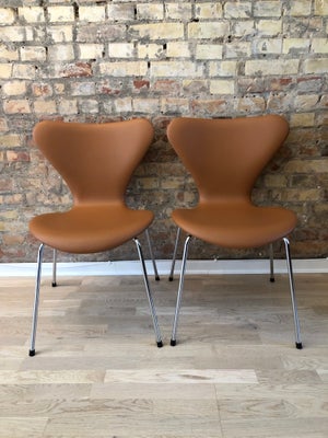 Arne Jacobsen, stol, 3107 syver, Flotte Nypolstrede syverstole af Arne Jacobsen produceret af Fritz 
