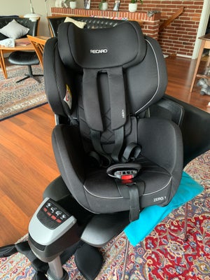 Autostol, op til 18 kg , Recaro Zero 1, Super dejlig autostol med ISOFIX
Kan rotere 360 * så det er 