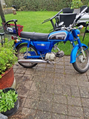 Honda Honda cd 50, 1973, 26000km km, Blå, Der følger en ny tank og brugte skærm og en masse reserved