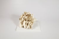 Skulptur i porcelæn, Nanna Damgaard, motiv: Abstrakt