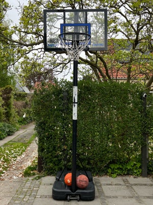 Basketball, Spalding, Super lækkert og velholdt basket udstyr til udendørs spil og aktivitet i kvali