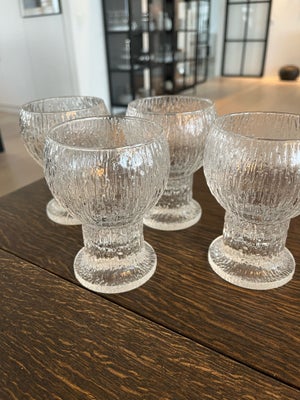 Glas, Glas, 4 super flotte tykke glas med rillet mønster 
H:12,5 - d:8
4 for 200kr