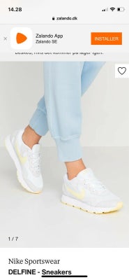 Nike delfine outlet sneakers