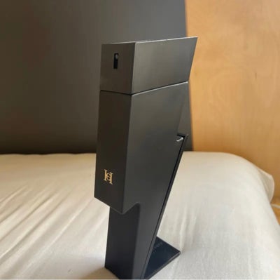 Herreparfume, eau de parfum, Carolina Herrera Bad Boy, sælger denne parfume, da jeg ikke bruger den.