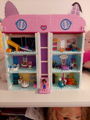 Dukkehus, Gabby's Dollhouse, Gabby's Dollhouse i perfekt stand. Mangler ikke noget. 
Prisen inkl. fr