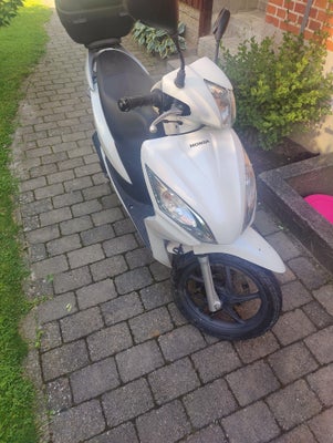 Honda NCS 50, 2012, 2180 km, Hvid, Køre godt, har kun kørt 2180 km