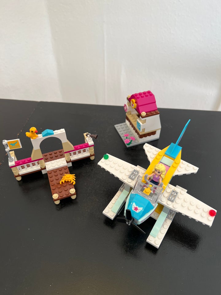 Lego friends heartlake online flying club