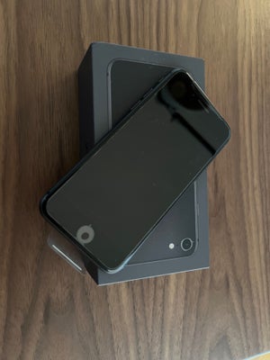 iPhone 7, 64 GB, sort, Perfekt, Ubrugt Iphone 7 i sort  i perfekt stand - 'beskyttelsesplast' sidder