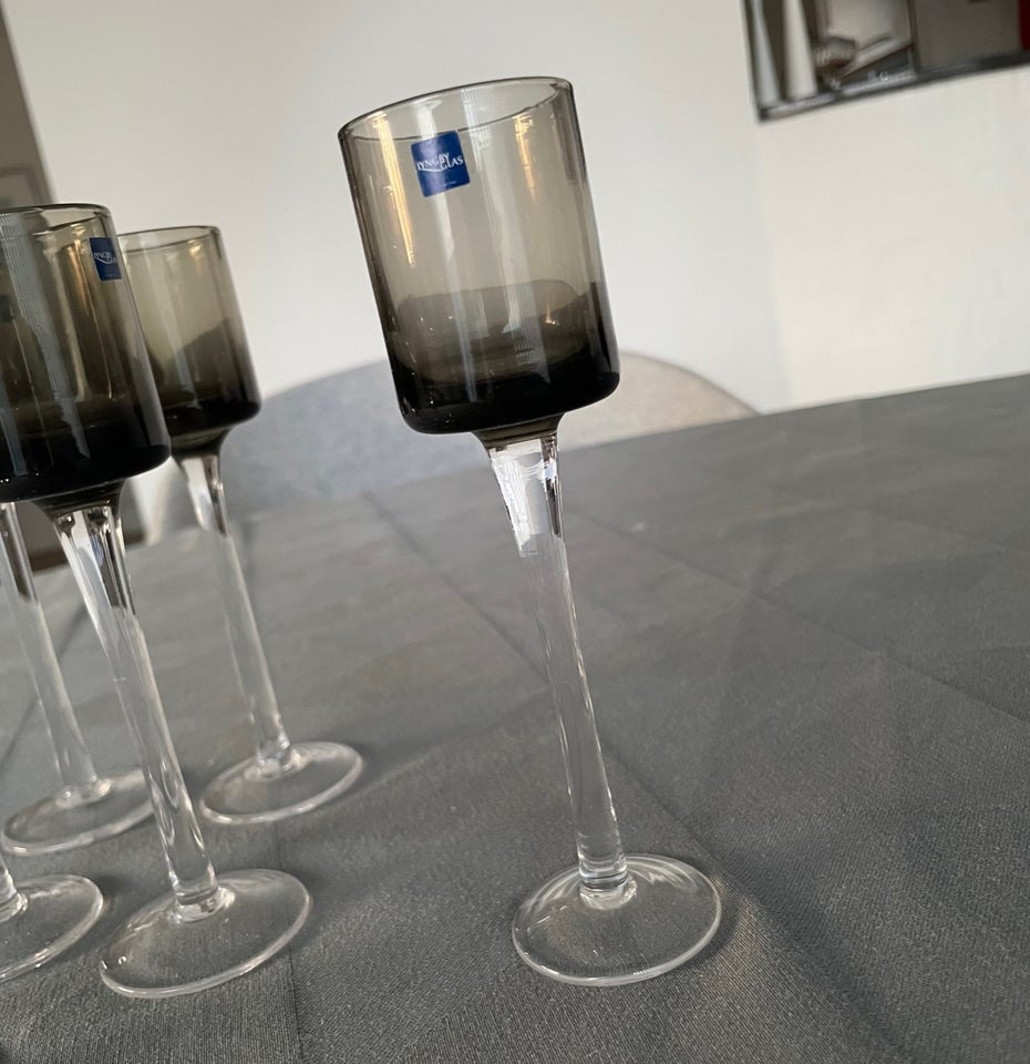 Glas, snapseglas, Lyngby