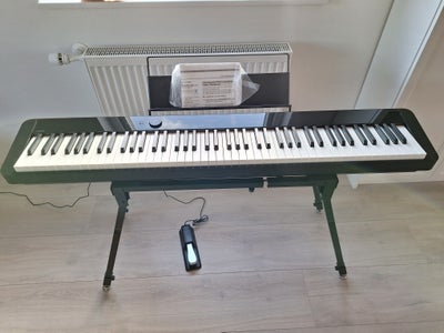 Elklaver, andet mærke, PX-S1000, Flot og velholdt klaver sælges. 
Inklusiv stativ og fodpedal