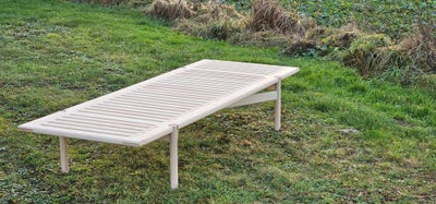 Daybed, træ, 1 pers., Daybed i massiv ask, 75 x 203 x 34cm