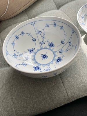 Porcelæn, Skål, Royal Copenhagen, 2 sortering skål 21 cm
Muslet malet blå
 I rigtig fin stand sælges