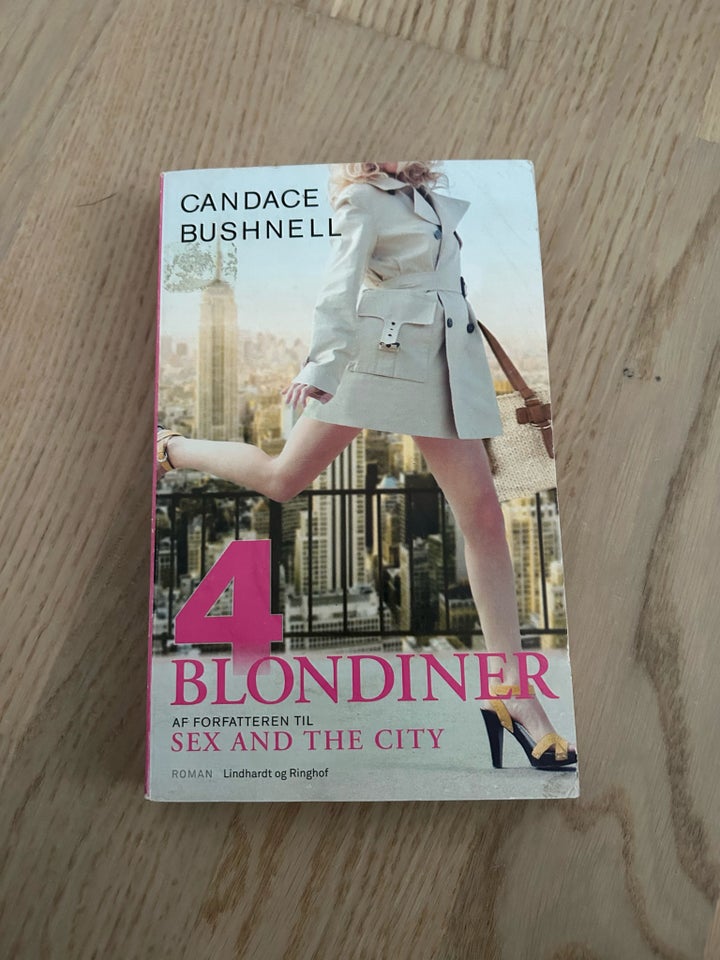 4 Blondiner, Candace Bushnell, genre: romantik