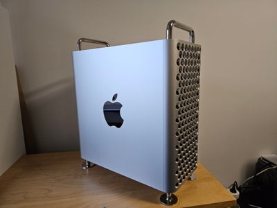 Mac Pro, 2019, 4.4 GHz, 192 GB ram, 2000 GB harddisk, God, Sælger denne fine maskine. 
Det er en flo