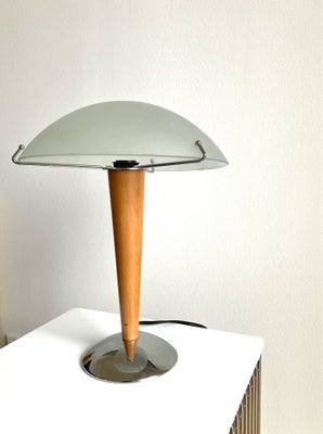 Anden bordlampe, Ikea vintage, Ikeas “Kvintol” bordlampe i bøg med fod af krom. Den giver et meget b