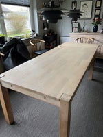 Spisebord, Sæbebehandlet egetræ, b: 90 l: 180