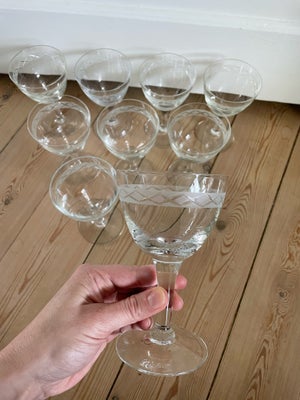 Glas, 9 rødvinsglas, Ejby af Holmegaard / Holmegård, 9 stk. fine rødvinsglas. Flot stand, ingen skår