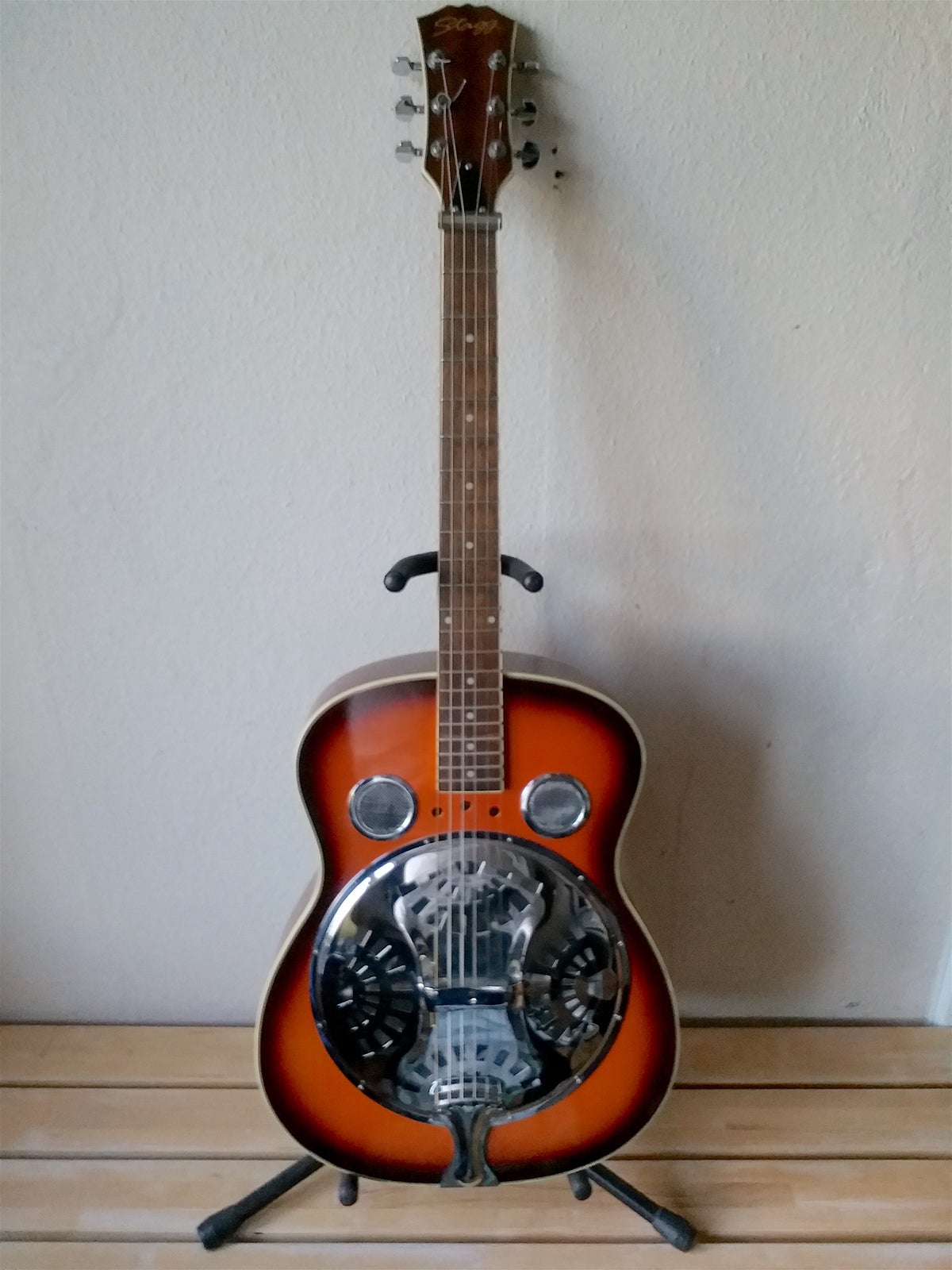 Stagg on sale resonator guitar