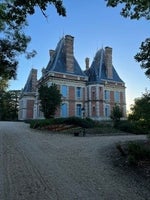 Lejlighed sælges på slot i sydfrankrig