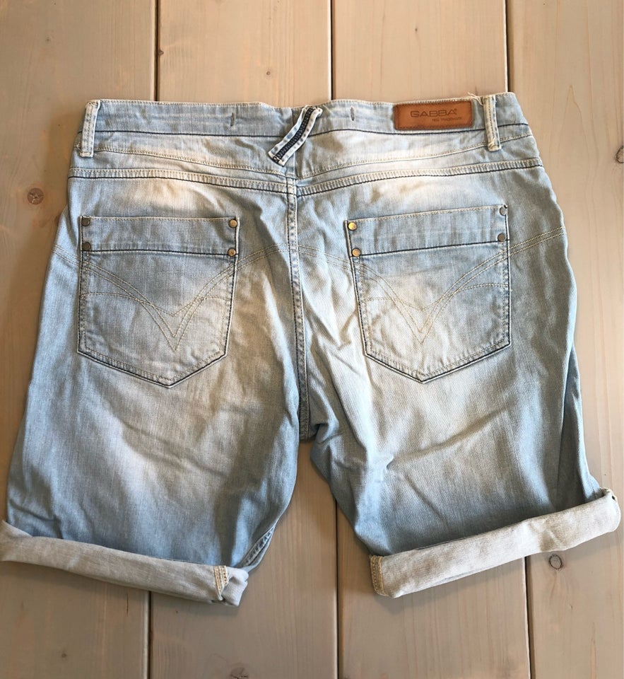 Shorts, Gabba, str. 36