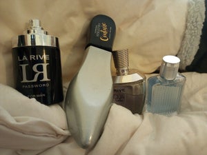 Arrangement bælte bureau Find Forskellige Parfumer på DBA - køb og salg af nyt og brugt