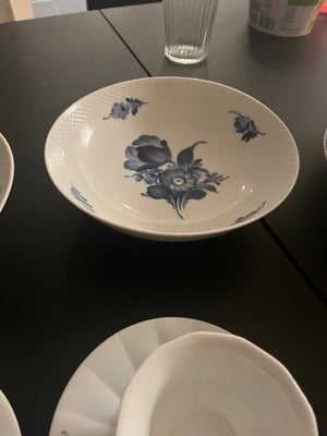 Porcelæn, Blå blomst flettet, Rund skål , Royal Copenhagen, Royal Copenhagen blå blomst flettet rund