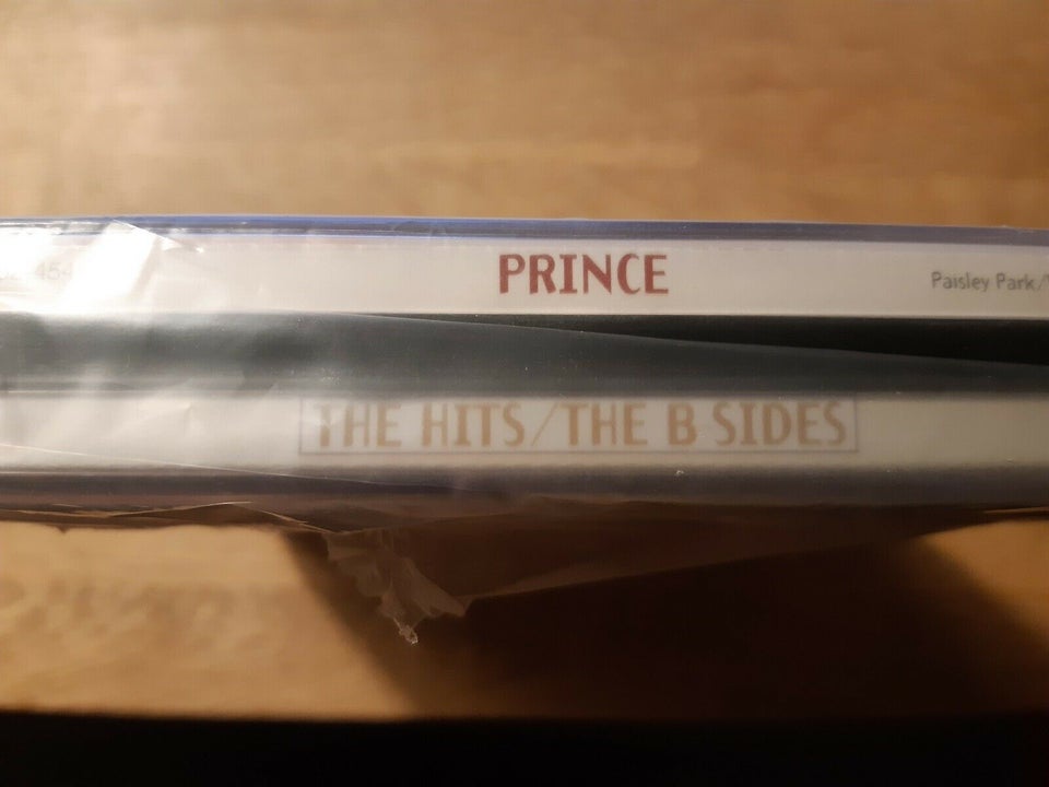 Prince . Helt ny.: The hits/the b sides, electronic