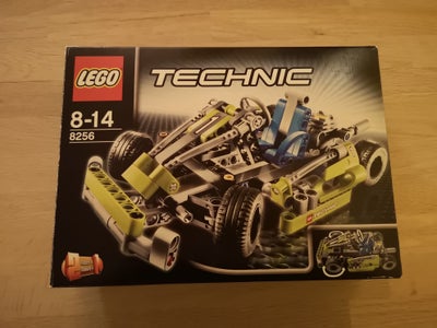 Lego Technic, 8256, Er i original emballage, men har været åbnet og bygget. 
Er komplet med alle klo