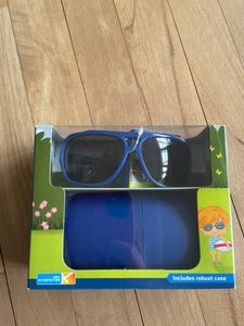 Etui i Solbriller - Børnesolbriller brugt på
