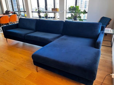 Sofa, Super velholdt petroleumsblå sofa med chaiselong fra The Sofa Company. Fremstår helt uden brug