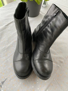 Sorte Støvler | - billigt og brugt dametøj