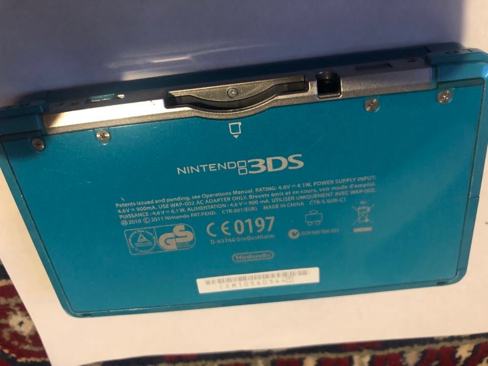 Nintendo 3DS, 3DS+ Super Mario 3D Land + Mario Kart 7 + New